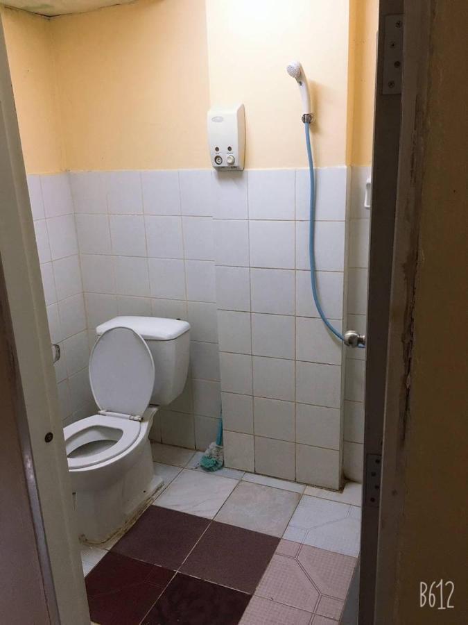 Sam Apartment Бангкок Екстер'єр фото